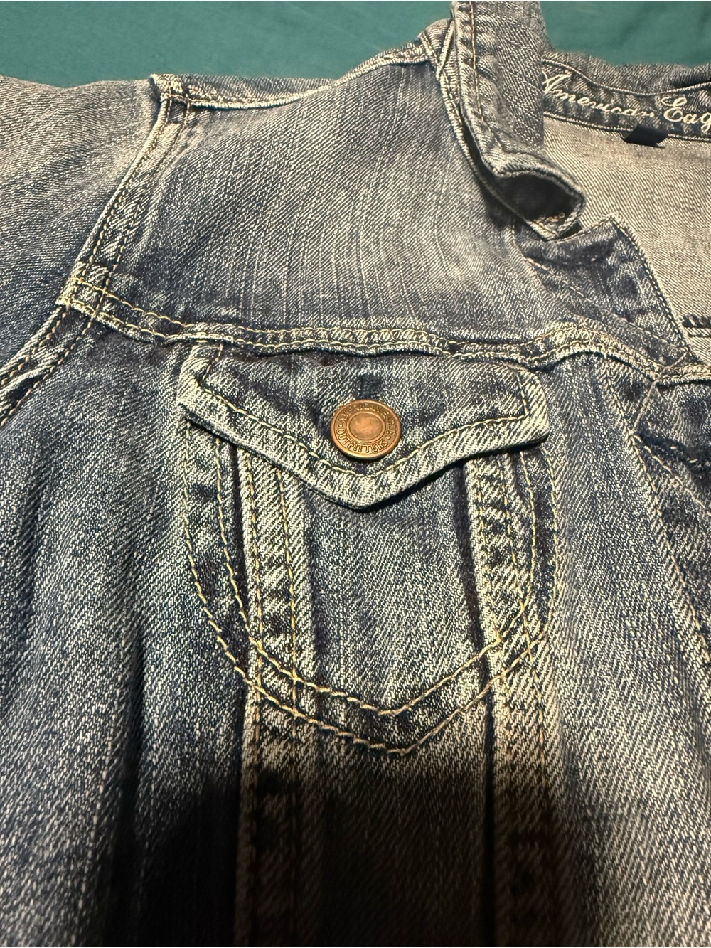 American Eagle Outfitters Faded Denim Jacket in Light Blue - Picture 5 of 9